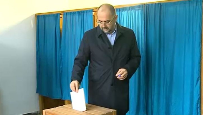 ALEGERI PREZIDENTIALE 2014. Kelemen Hunor a votat Imagine