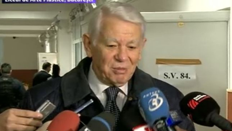 ALEGERI PREZIDENTIALE 2014. Teodor Melescanu, la urne: „A fost greu de gasit numele pe buletinul de vot” Imagine