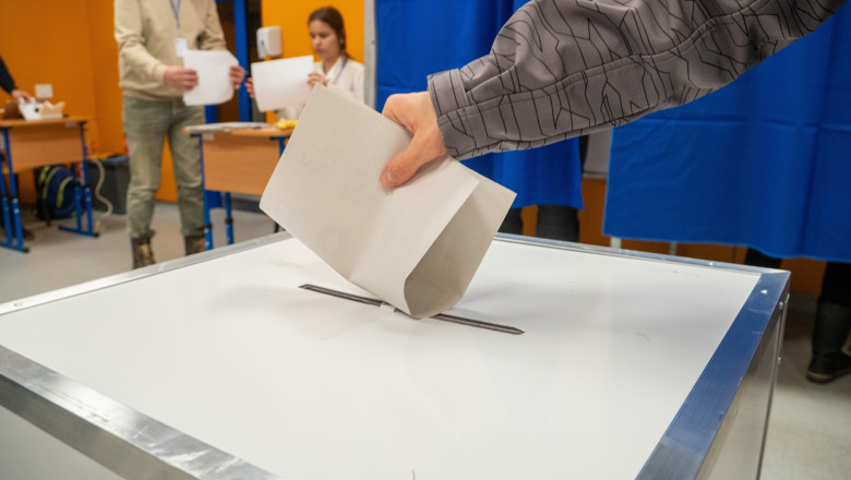 Alegeri prezidentiale 2025. AEP anunta cand incepe votarea in strainatate si unde se deschide prima sectie Imagine