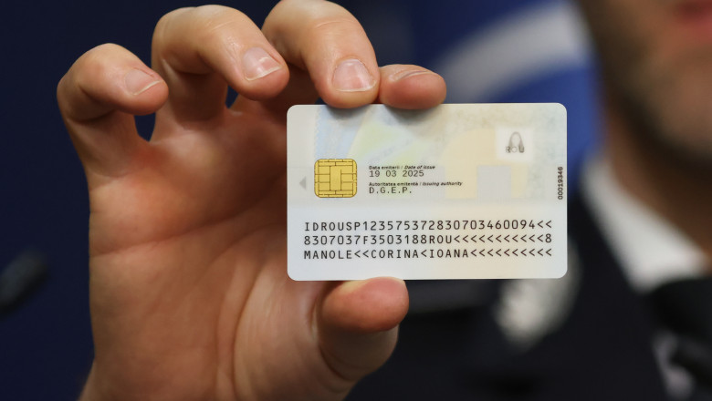 Alegeri prezidentiale 2025. Cum voteaza romanii care au carti electronice de identitate Imagine