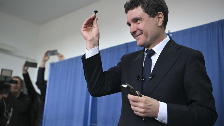 Alegeri prezidentiale 2025, turul al II-lea. Nicusor Dan, primar al Bucurestiului, a castigat in toate sectoarele Capitalei Imagine