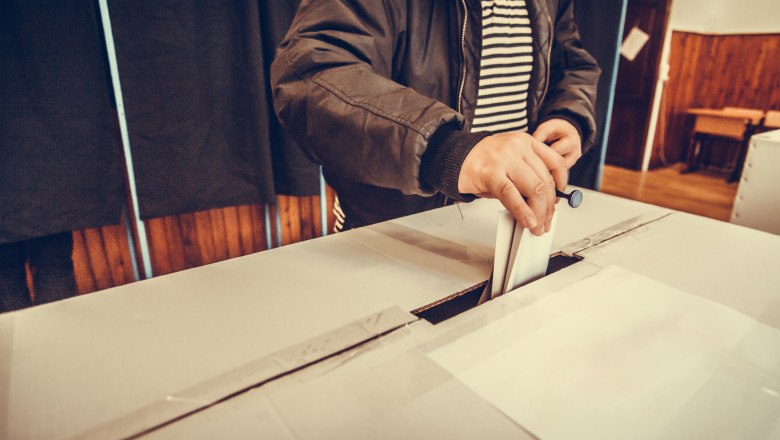 Alegeri prezidentiale in Moldova. Sectii de votare deschise in Romania pentru cetatenii moldoveni. Locatii unde se poate vota Imagine