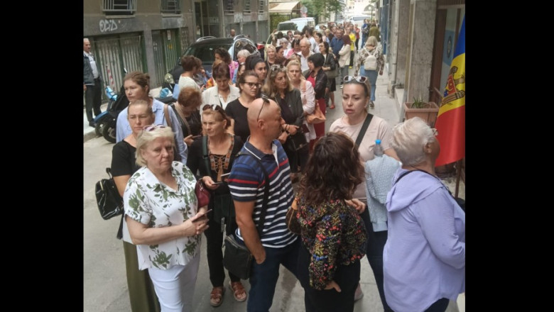 Alegeri Republica Moldova 2025. Alerte cu bomba la mai multe sectii de votare din diaspora, inclusiv in Bucuresti Imagine