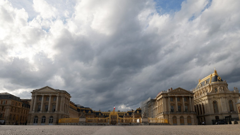 Alerta cu bomba la Palatul Versailles. Muzeul a fost evacuat Imagine