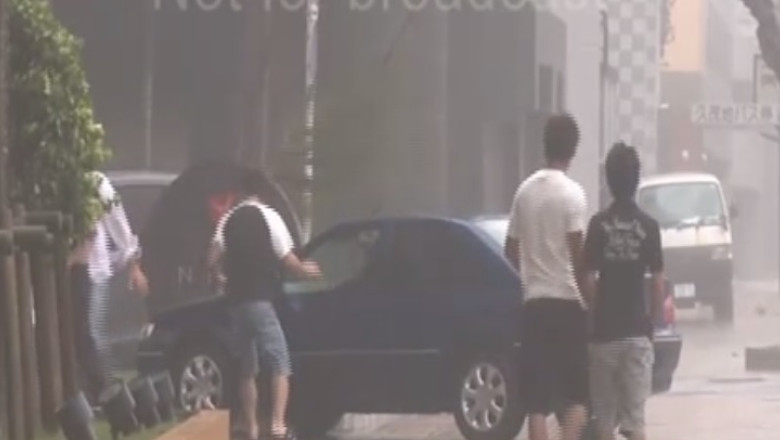 Alerta de taifun in Japonia Imagine