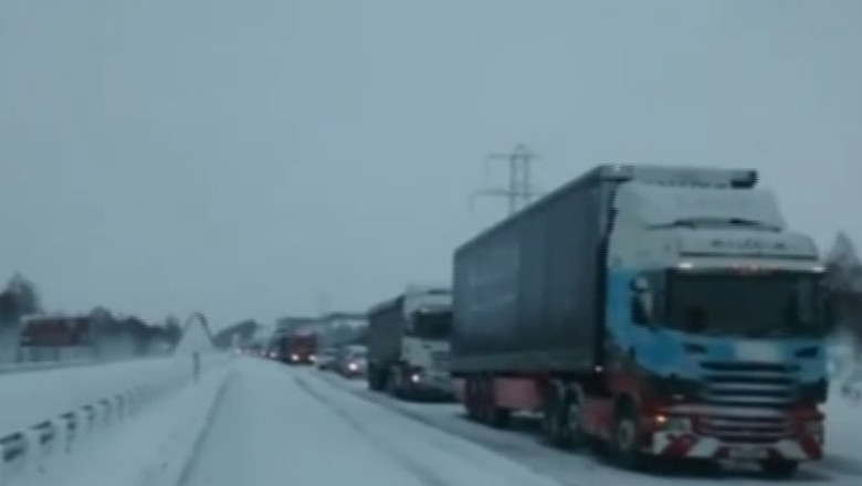 Alerta de vreme rea in Marea Britanie. Vantul va sufla cu 160 km/ora Imagine