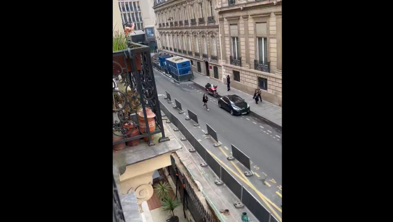 Alerta in Paris: Politia a izolat o zona de pe bulevardul Champs-Elysees dupa ce au fost auzite explozii. Care era sursa zgomotului Imagine