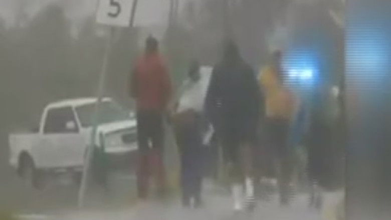 Alerta in SUA din cauza furtunii Karen Imagine