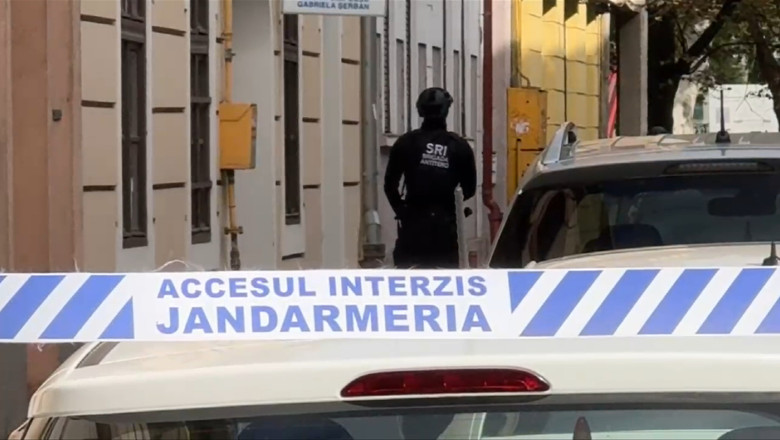 Alerta in Timisoara din cauza unei valize suspecte plasate in centrul orasului. Traficul auto si pietonal este complet blocat Imagine