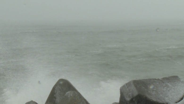 Alerta pe mare. Oamenii legii cauta un tanar in Marea Neagra Imagine