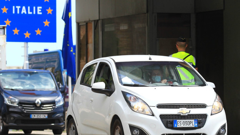 Alertele teroriste pun Schengen sub semnul intrebarii. Italia reintroduce controale la granita cu Slovenia, e a 9-a tara care ia masuri Imagine