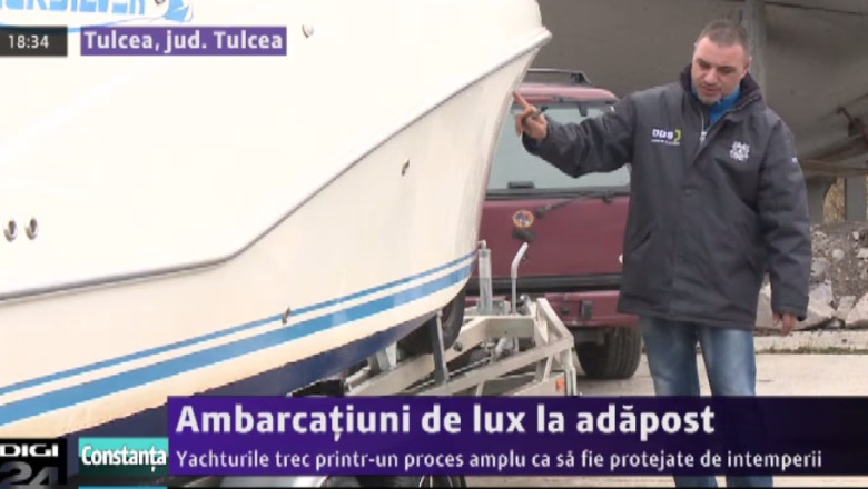 Ambarcatiuni de lux la adapost. Salupele si yachturile trec printr-un proces amplu ca sa fie protejate de intemperii Imagine