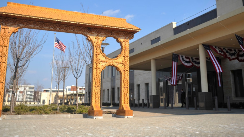 Ambasada SUA critica ordonanta traseismului alesilor locali: "Suntem ingrijorati" Imagine