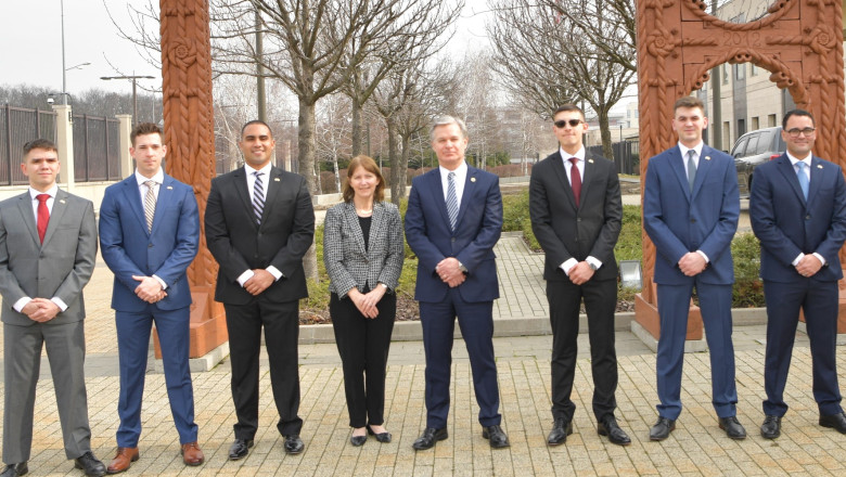Ambasada SUA: Vizita sefului FBI consolideaza parteneriatul solid dintre SUA si Romania Imagine