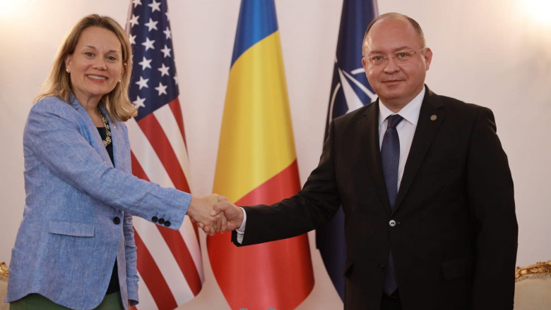 Ambasadoarea SUA la NATO a multumit Romaniei pentru ajutorul acordat Ucrainei Imagine