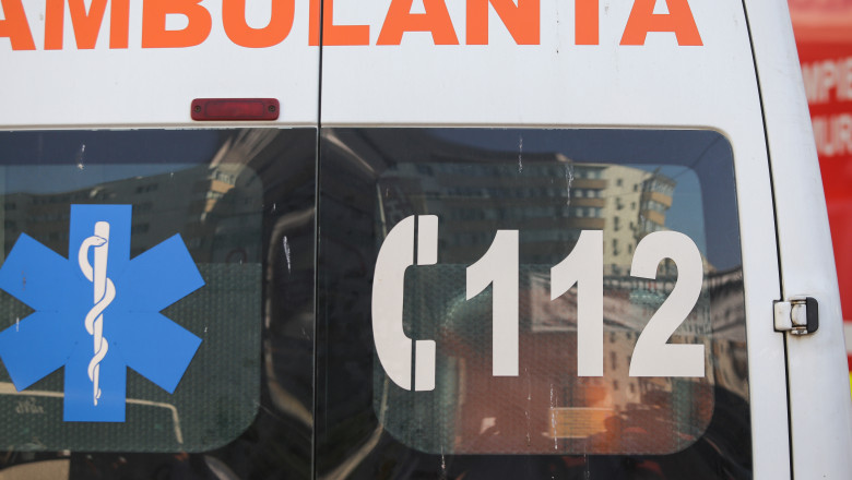 Ambulanta aflata in misiune, implicata intr-un accident in Constanta. O femeie de 77 de ani a fost dusa la spital Imagine