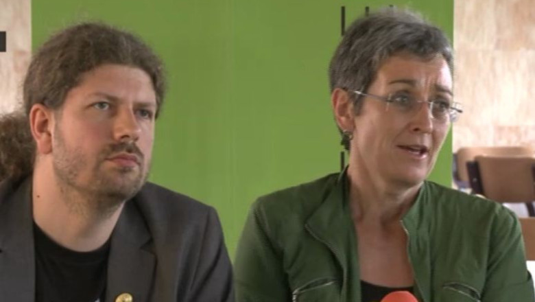 Amendamentul privind casatoria intre un barbat si o femeie este impotriva libertatii de miscare Imagine