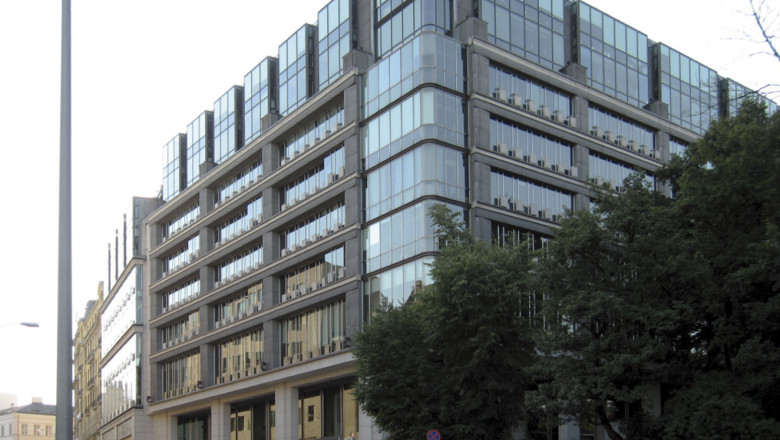 Amenintare cu bomba la peste 50 de institutii financiare din Polonia Imagine