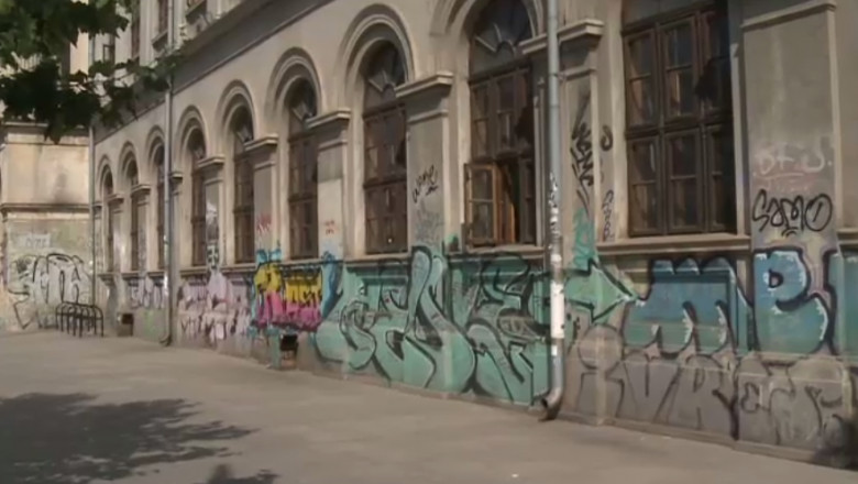 Amenzi de 12 ori mai mari pentru graffiti pe cladiri sau garduri. Legea a fost adoptata de Parlament Imagine
