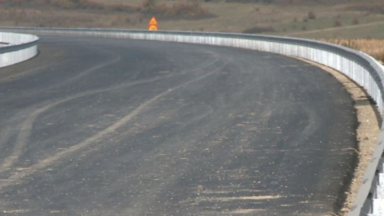 Amenzi pentru autostrazi intarziate. Constructorii tronsonului Lugoj-Deva, penalizati cu 490.000 de euro Imagine