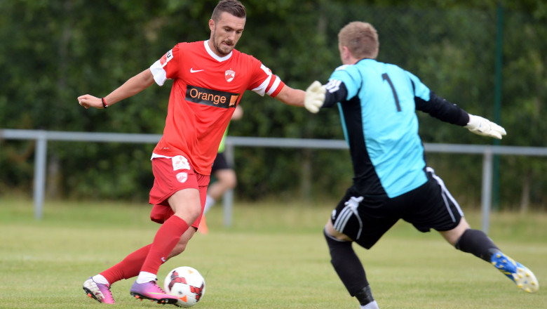 AMICAL. Dinamo a a castigat cu 3-0 meciul de pregatire cu Livingston Imagine