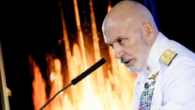 Amiralul Giuseppe Cavo Dragone: „NATO se declara pregatita pentru o posibila retragere a SUA de pe flancul estic” Imagine