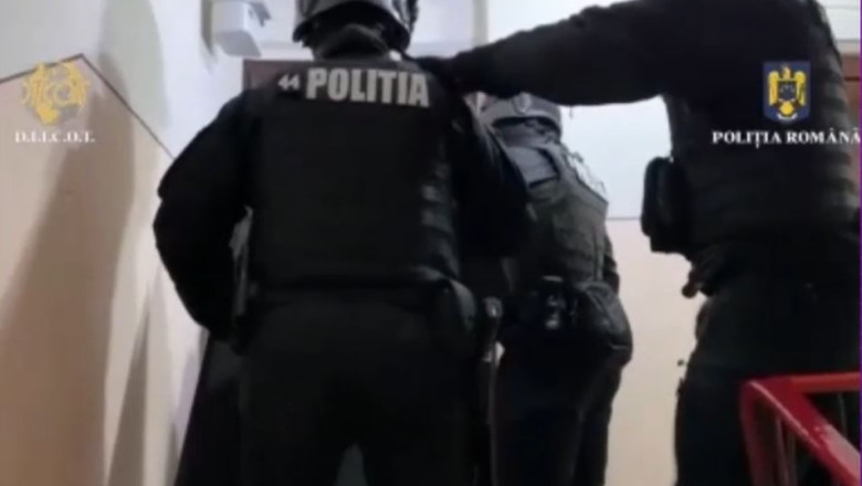 Ampla operatiune DIICOT in toata tara: 130 de perchezitii au loc la traficanti de droguri si de persoane Imagine