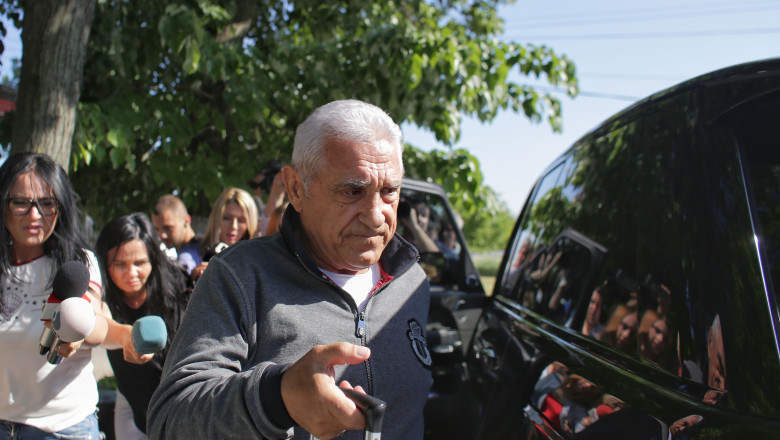 ANAF a vandut apartamentul luat de la Ioan Becali. Cumparatorul a platit de aproape doua ori pretul de pornire al licitatiei Imagine