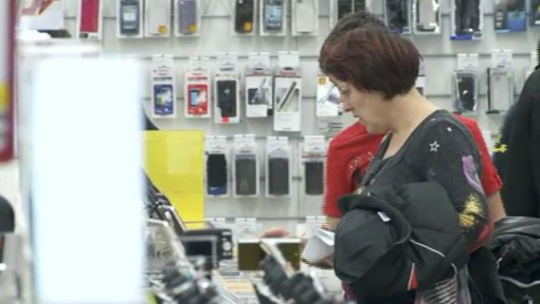 ANALIZA. Magazinele de electronice si electrocasnice adopta strategia produselor proprii Imagine