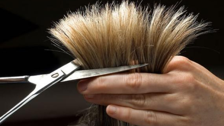 Ancheta la o scoala din Falticeni, unde un elev a fost tuns cu forta de directorul adjunct Imagine