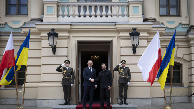 Andrzej Duda a fost decorat de Volodimir Zelenski in ultima vizita a presedintelui polonez in Ucraina Imagine