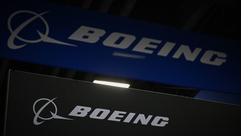 Angajatii Boeing au incheiat greva care a durat 6 saptamani si au acceptat o crestere salariala de 38% in urmatorii 4 ani Imagine
