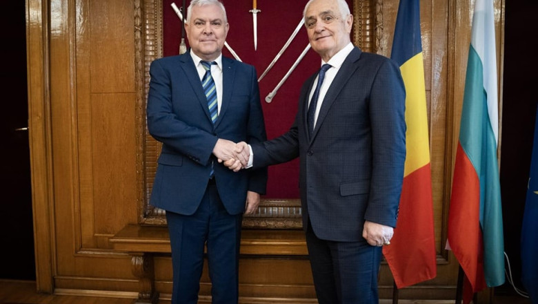 Angel Tilvar si ministrul bulgar al Apararii vor ca Turcia sa faca parte din Comandamentul Regional pentru Operatii Speciale Imagine