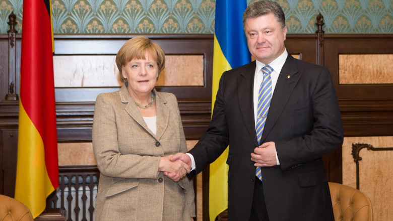 Angela Merkel a anuntat crearea unui fond special de 500 de milioane de euro si a propus un armistitiu bilateral in Ucraina Imagine