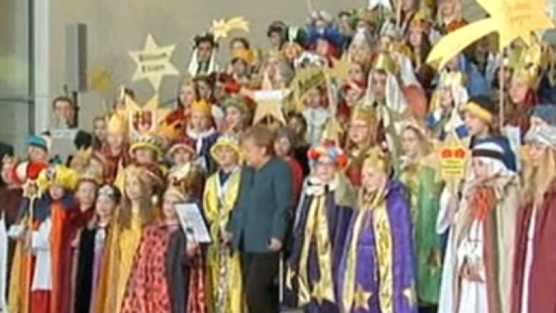 Angela Merkel a primit colindatori Imagine