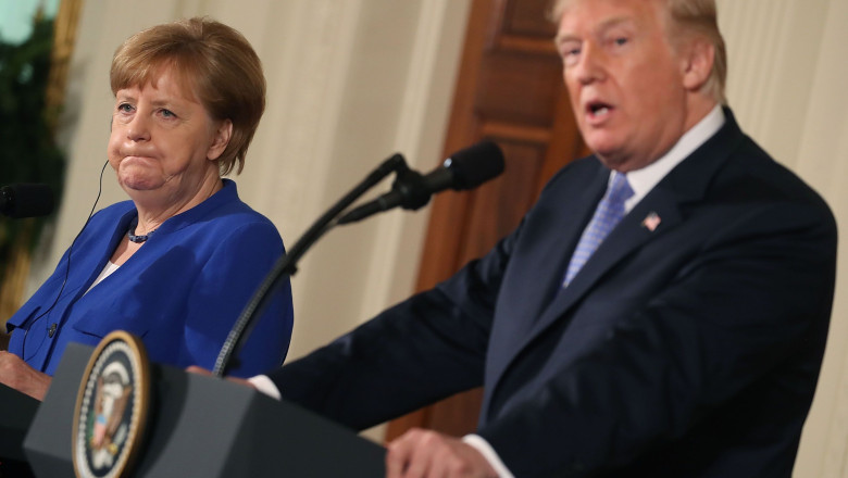 Angela Merkel, despre nevoia lui Donald Trump de atentie: „Vrea ca toata lumea sa-l priveasca. A refuzat sa dea mana cu mine” Imagine