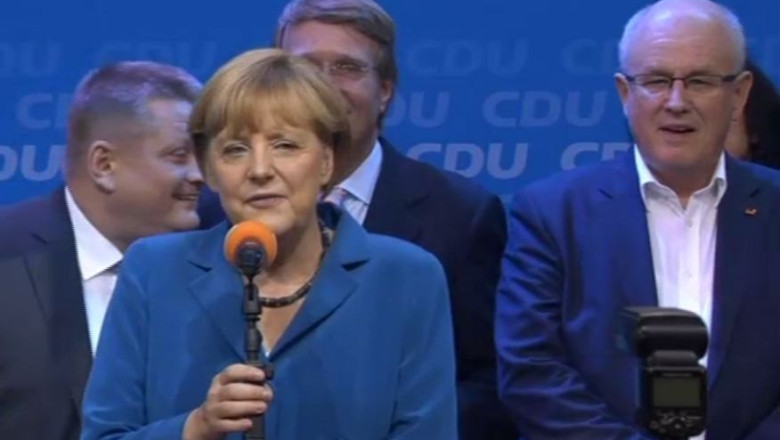 Angela Merkel, in cautarea unei coalitii. Se anunta negocieri dificile cu social-democratii Imagine