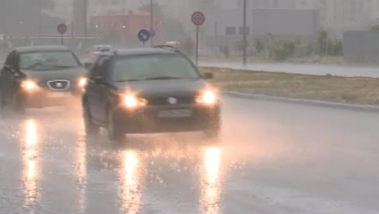 ANM: Cod portocaliu de ploi abundente pentru mai multe judete Imagine