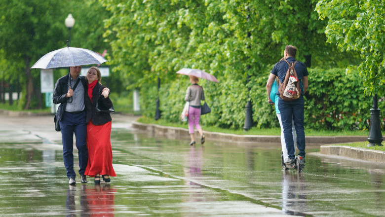 ANM: Urmeaza zile cu vreme anormal de rece, cu ploi in aproape toata tara si zapada la munte. Cand se incalzeste Imagine