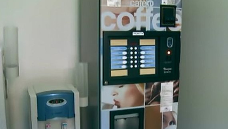 Aparatele de cafea, starpite de prin scolile timisene. Ar putea fi amplasate doar in cancelarie! Imagine