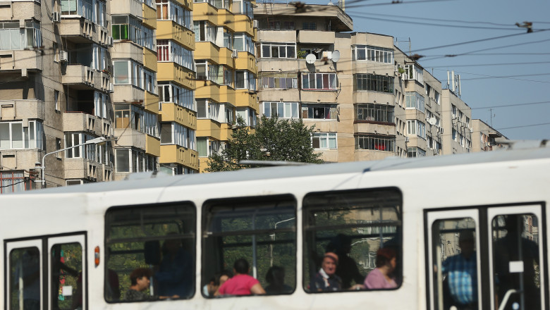 Apartamentele din Romania s-au scumpit cu 50% in ultimii ani. Noii proprietari au "pierdut" o camera din 2015 pana azi Imagine