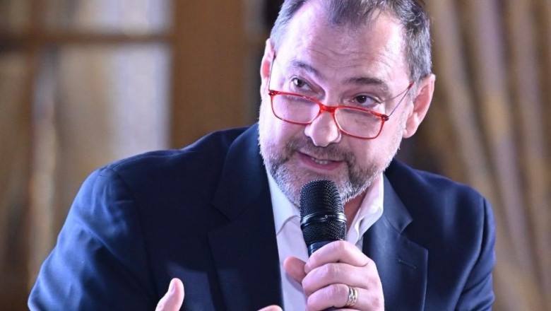 Apartenenta la orice partid este voluntara. Sustinerea financiara ar trebui sa fie la fel Imagine