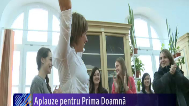 Aplauze pentru Prima Doamna  Imagine