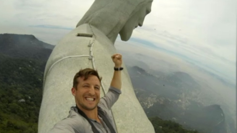 Aplicatia care ajuta utilizatorul sa identifice selfie-urile mai putin reusite Imagine