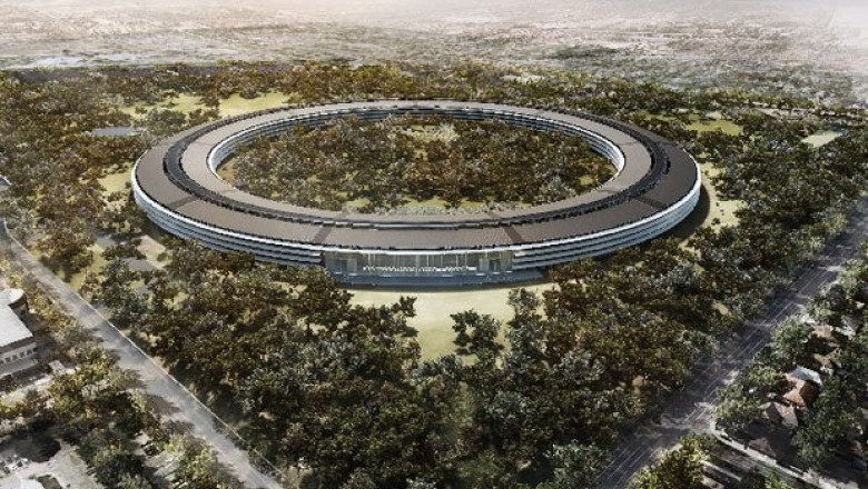 Apple investeste anual miliarde de dolari in conceperea de roboti si lasere Imagine
