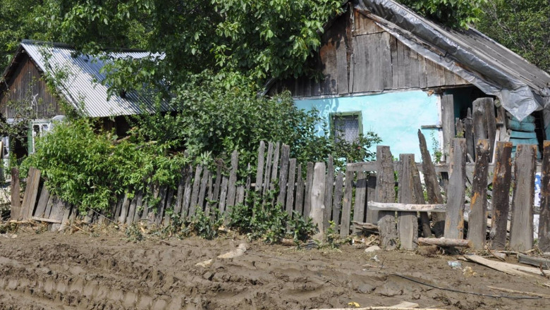 Aproape 4,5 milioane de romani traiesc ca in Evul Mediu Imagine