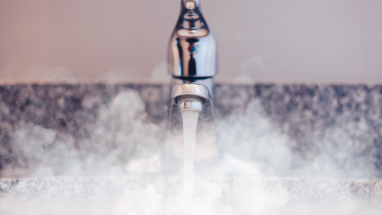 Aproape 800 de blocuri din Bucuresti raman fara apa calda. Termoenergetica anunta lucrari la reteaua de termoficare Imagine