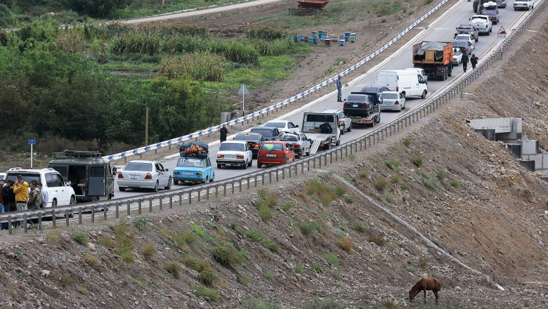 Aproape jumatate din populatia din Nagorno-Karabah s-a refugiat in Armenia. Se intrevede o criza umanitara Imagine