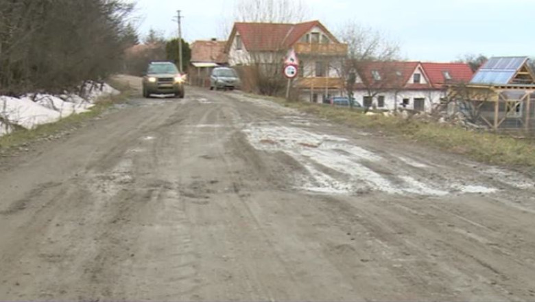 Aproape o mie de kilometri de drumuri judetene din Transilvania vor fi asfaltate din fonduri europene Imagine