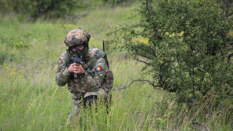 Aproximativ 5.000 de militari din patru tari participa la un exercitiu multinational care se desfasoara in mai multe poligoane din tara Imagine
